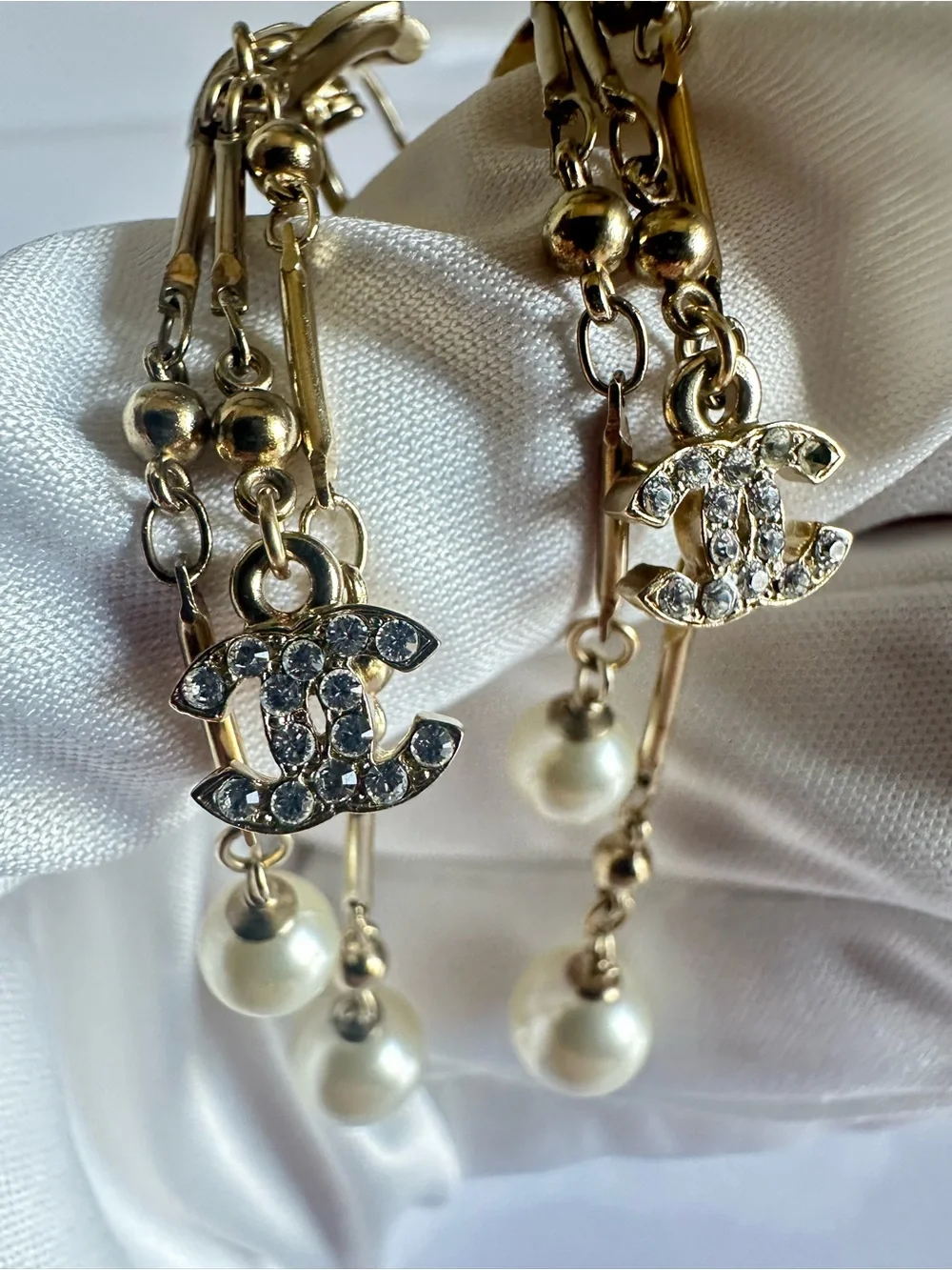 CHANEL 11C Enamel Crystal CC Pearl Chandelier Drop Earrings Rare
